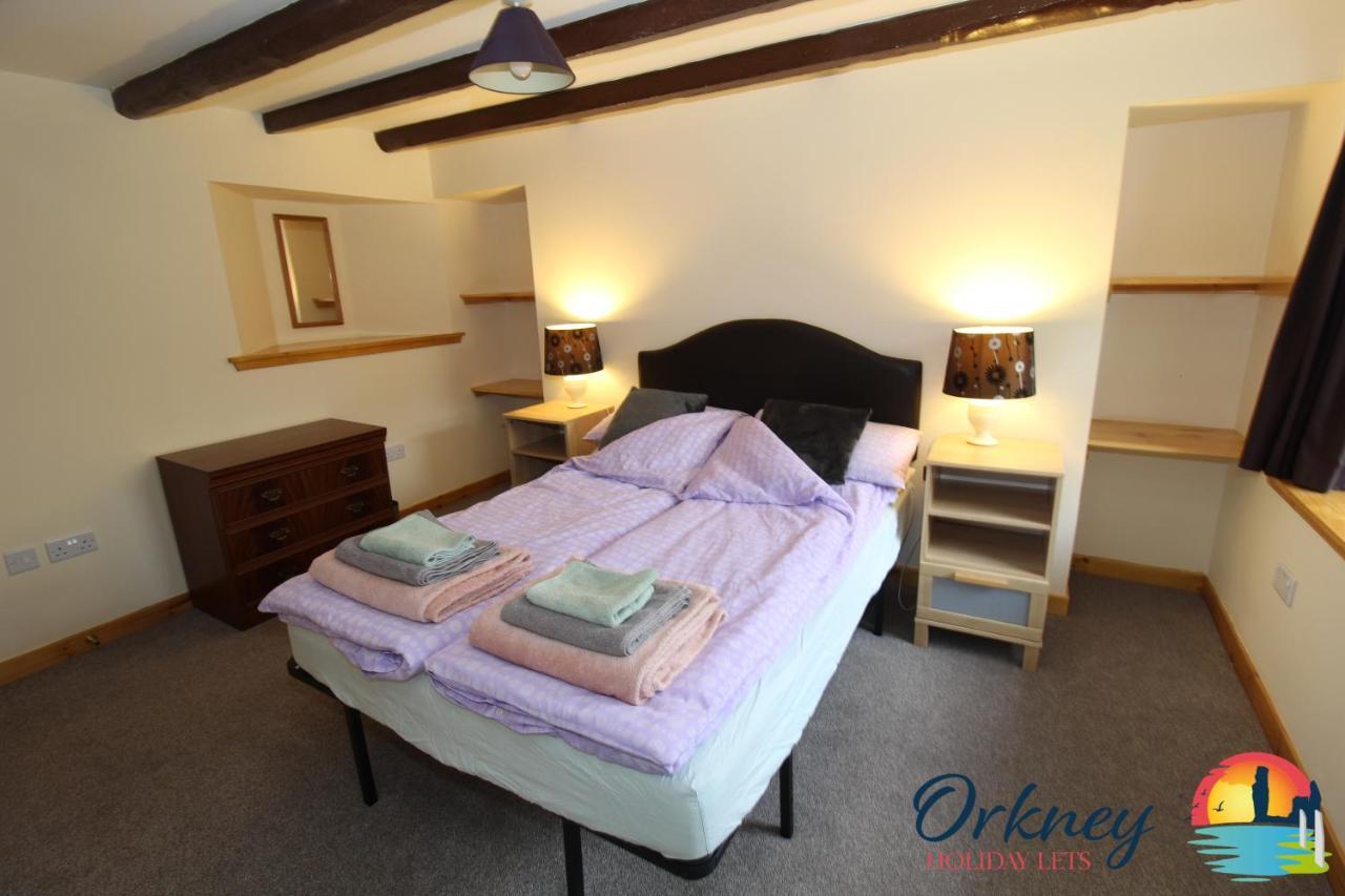 89 Victoria Street, Kirkwall, - Or00066f