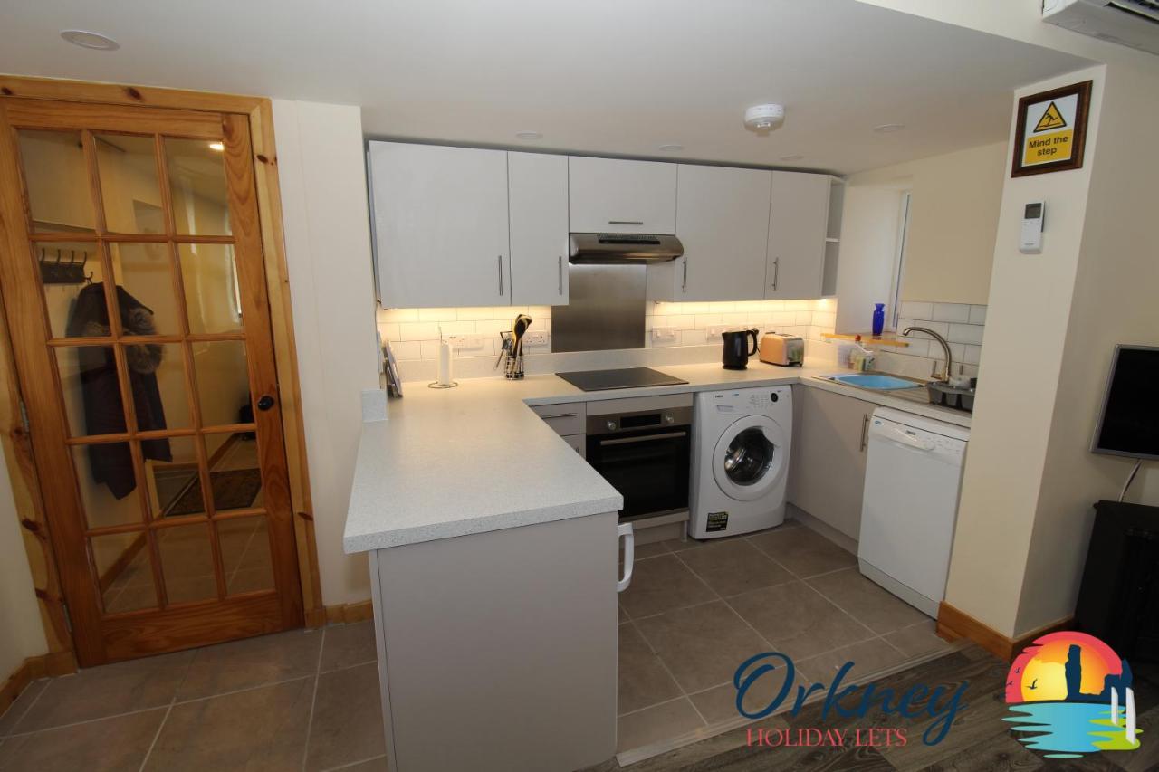 Holiday home 89 Victoria Street, Kirkwall, - Or00066f *