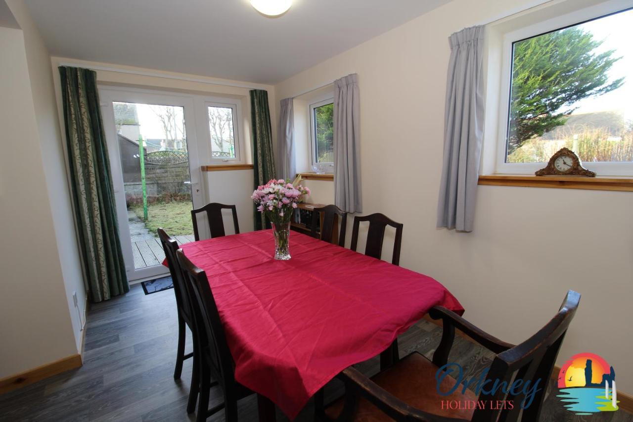 Holiday home 89 Victoria Street, Kirkwall, - Or00066f *