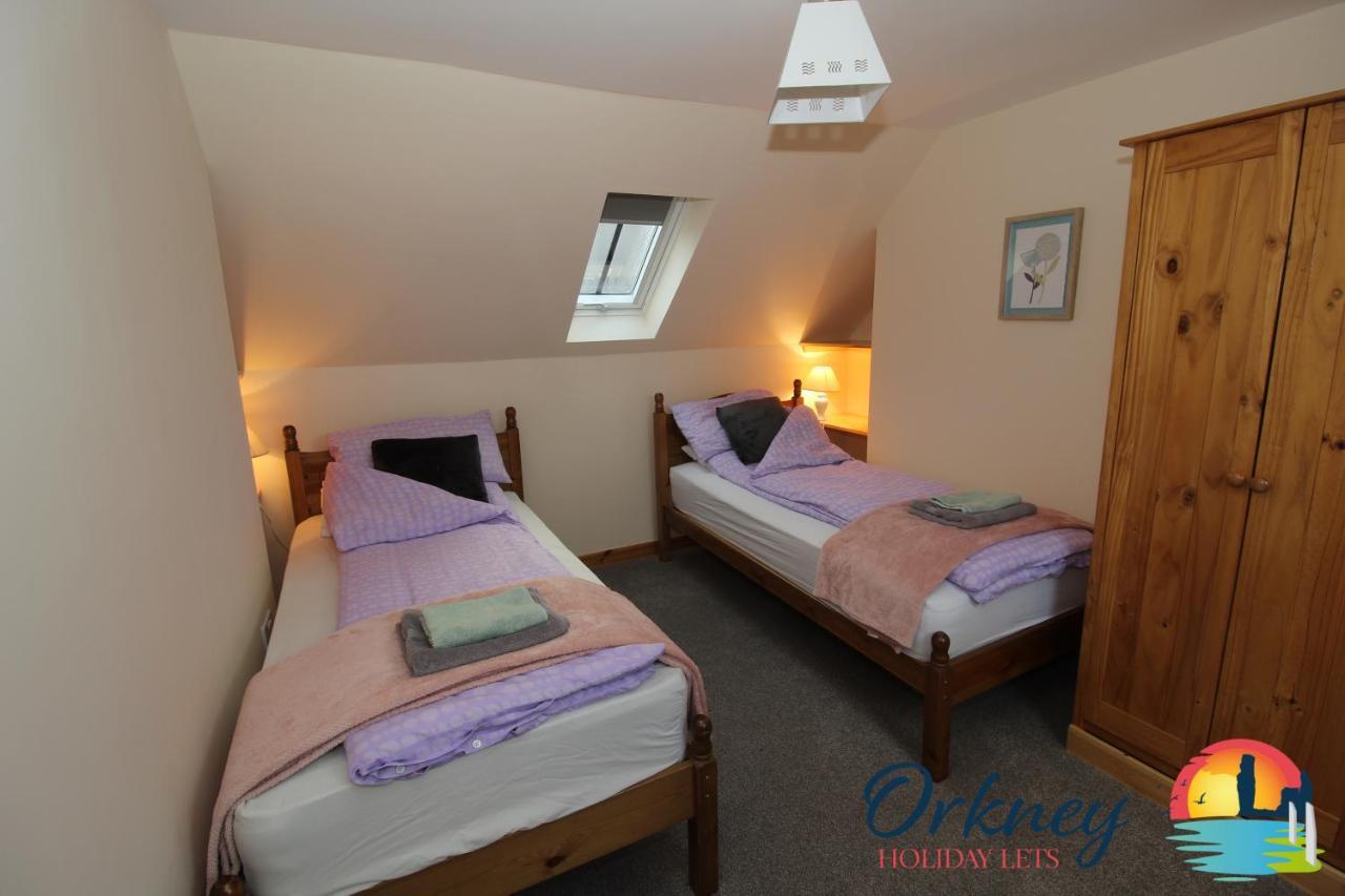 Holiday home 89 Victoria Street, Kirkwall, - Or00066f